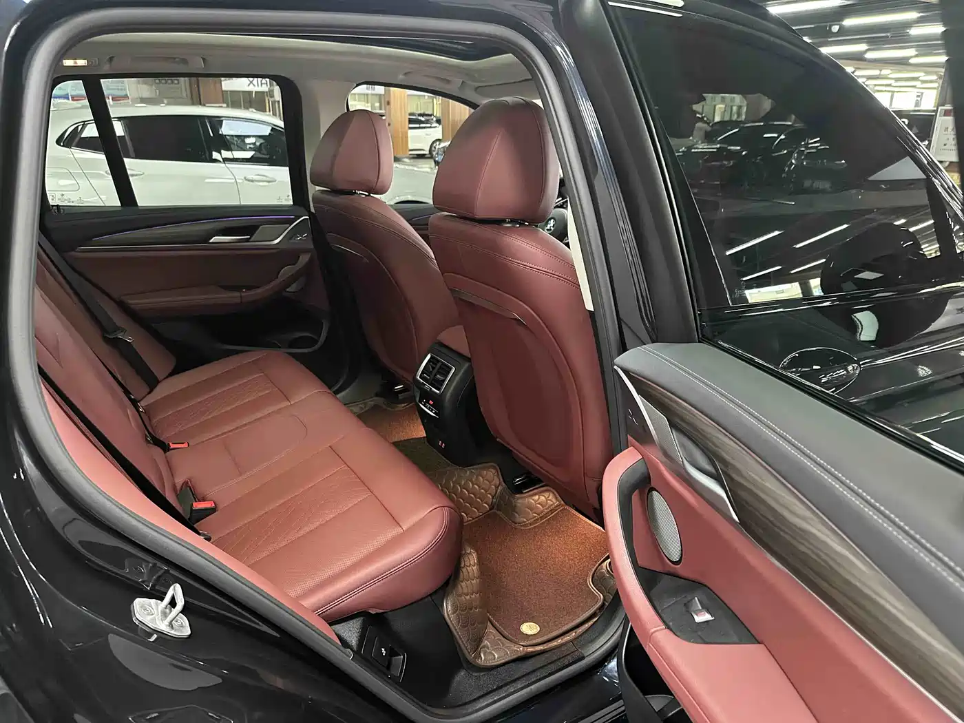 BMW X3 2022 xDrive30i Leading M Night Package фото 6
