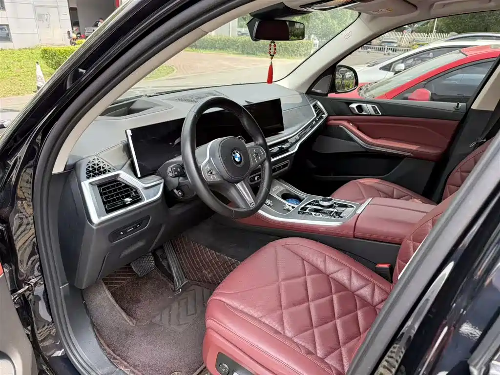 BMW X5 2023 xDrive 30Li Premium M Sport Package фото 4
