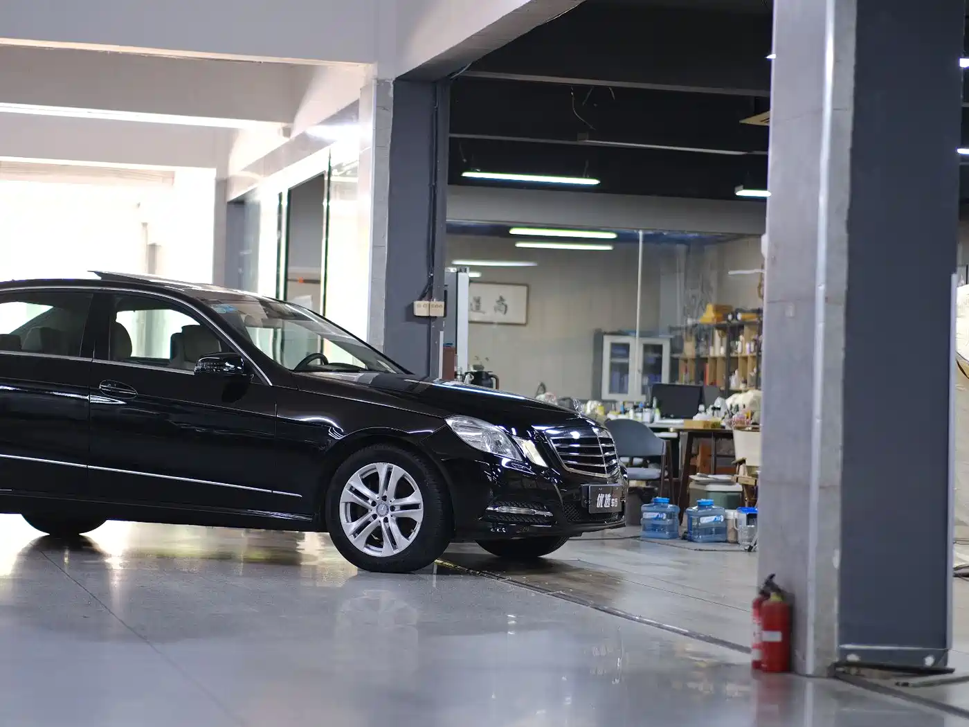 Mercedes-Benz E-Class 2011 E 300 L Fashion Premium фото 11