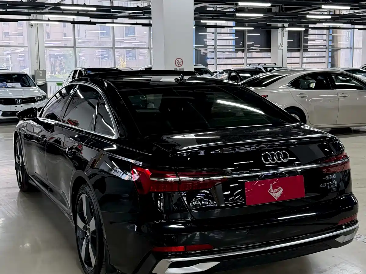 Audi A6L 2023 45 TFSI Premium Selection Dynamic фото 7
