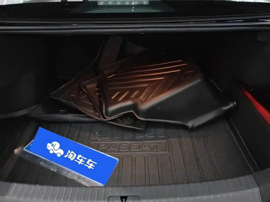 Volkswagen Passat 2024 380TSI Dragon Glory Edition фото 4
