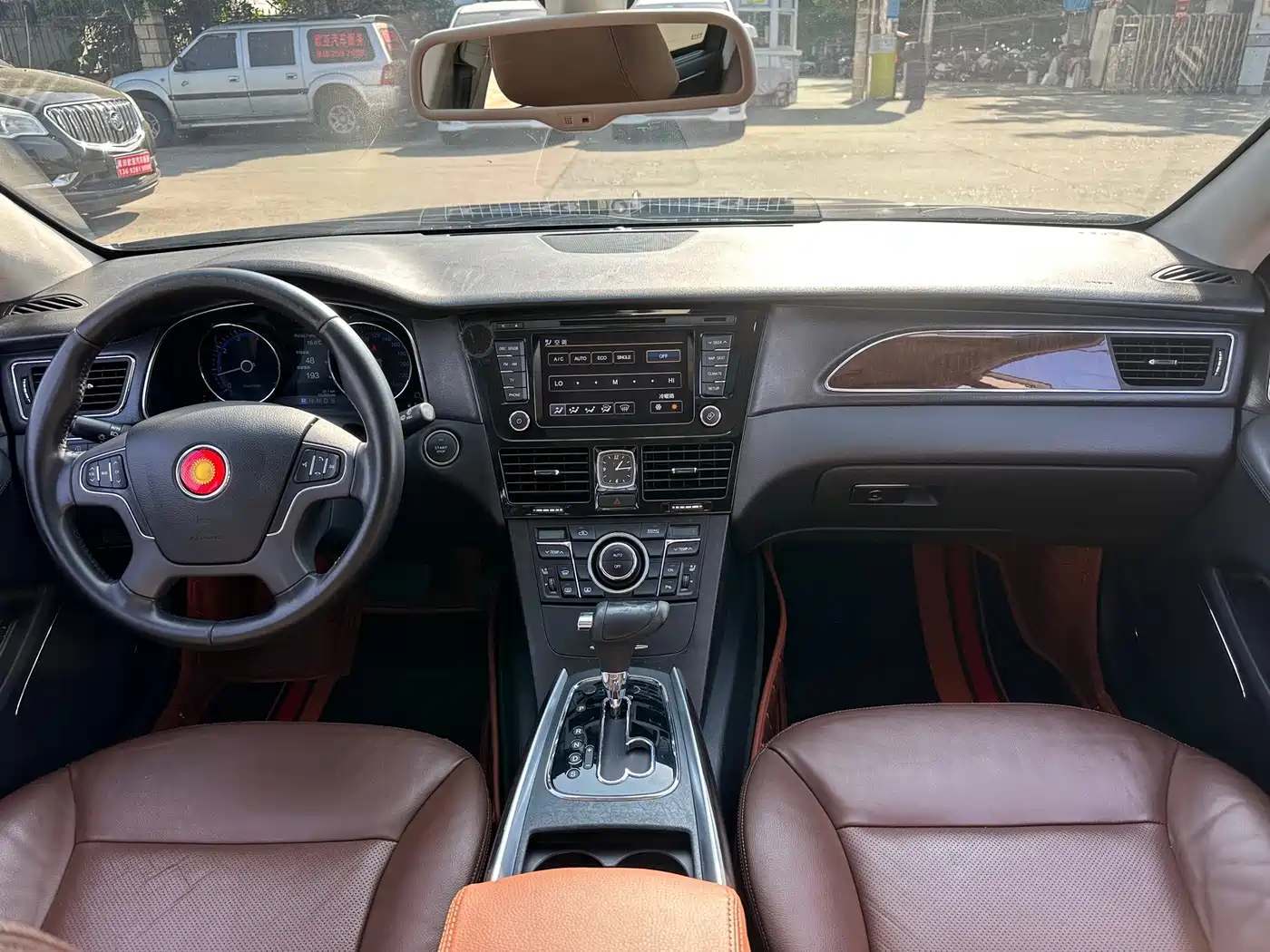 Hongqi H7 2015 2015 2.0T Luxury
