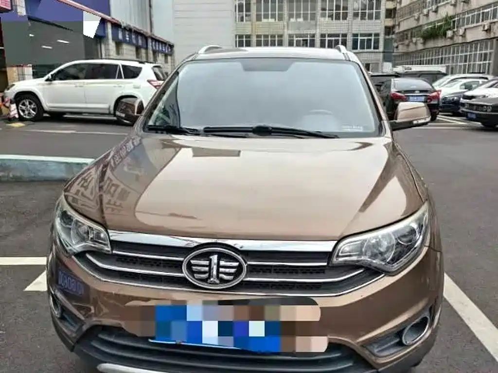 FAW Senya R7 2016 2016 1.6L Manual Luxury