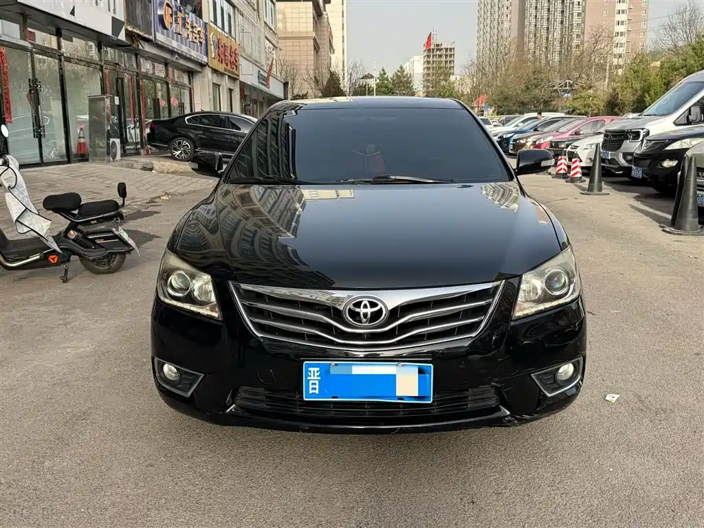 Toyota Camry 2013 200G Classic Luxury Edition фото 2