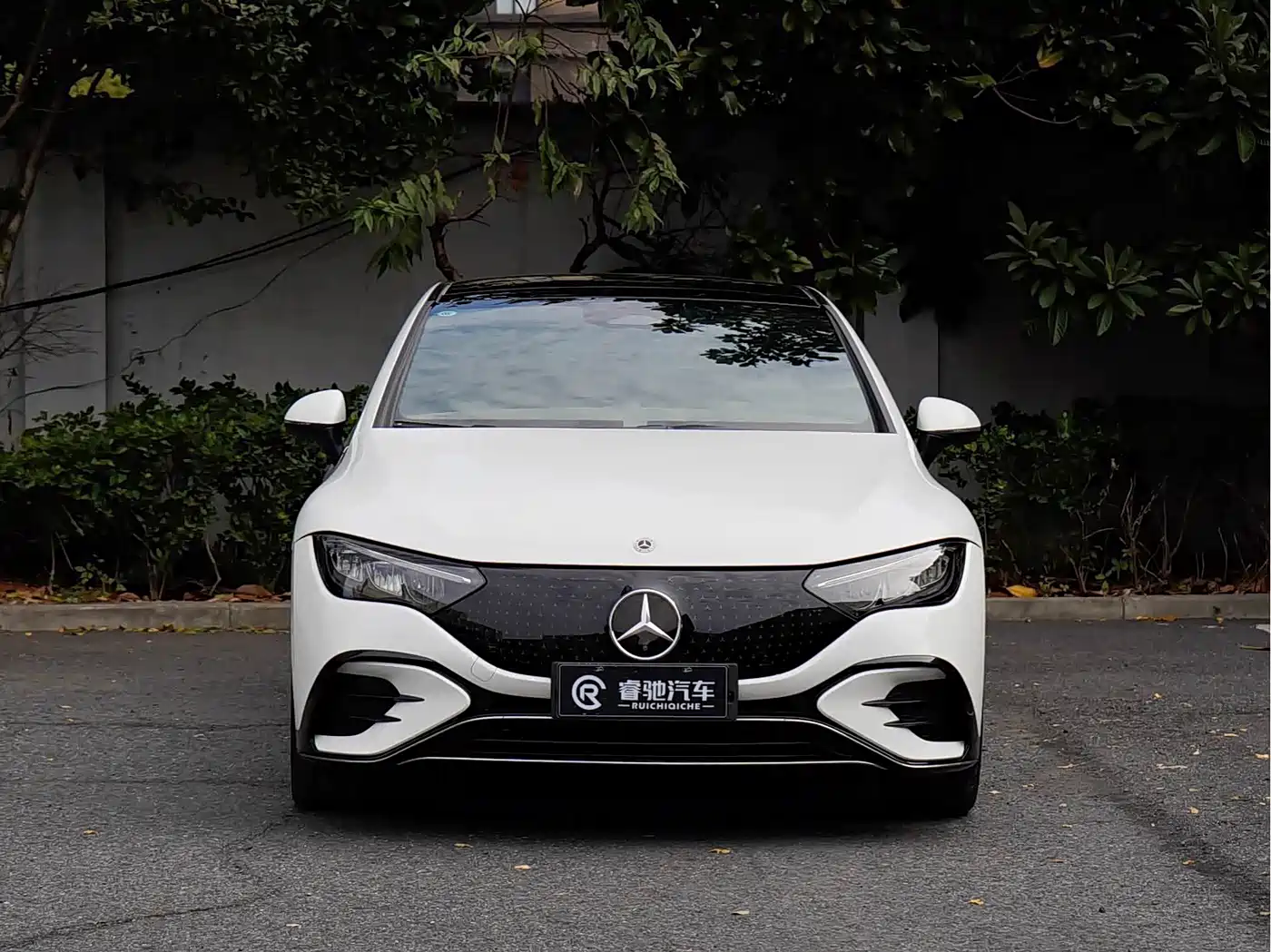 Mercedes-Benz EQE 2025 500 4MATIC Pioneer фото 2