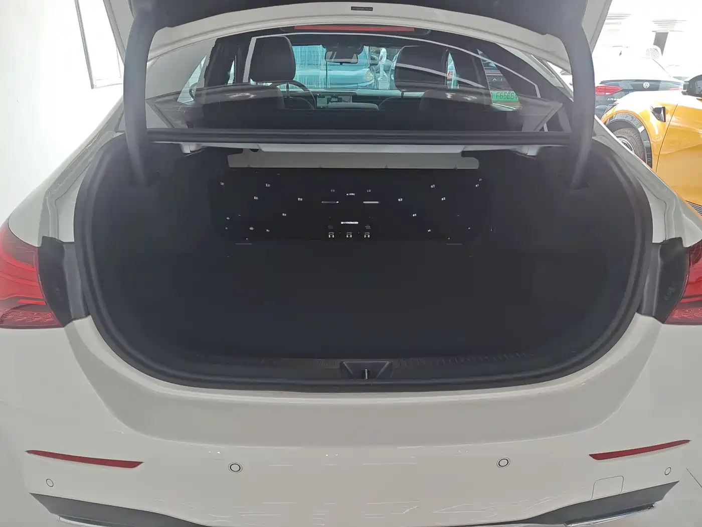 Mercedes-Benz A-Class 2025 Facelift A 200 L Fashion Edition фото 32