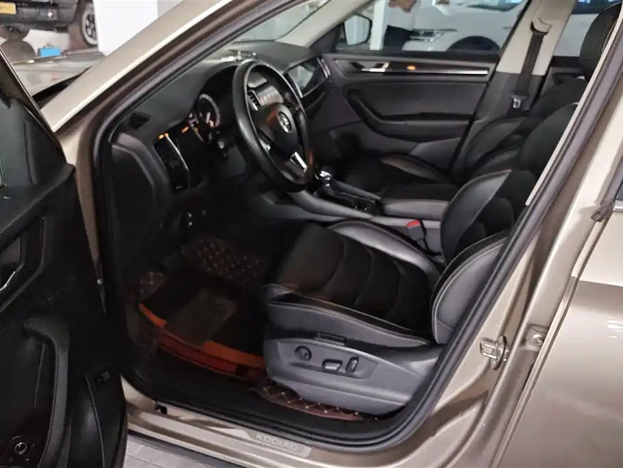 Škoda Kodiaq 2018 Facelift TSI330 7-seat 2WD Premium Luxury Edition фото 9