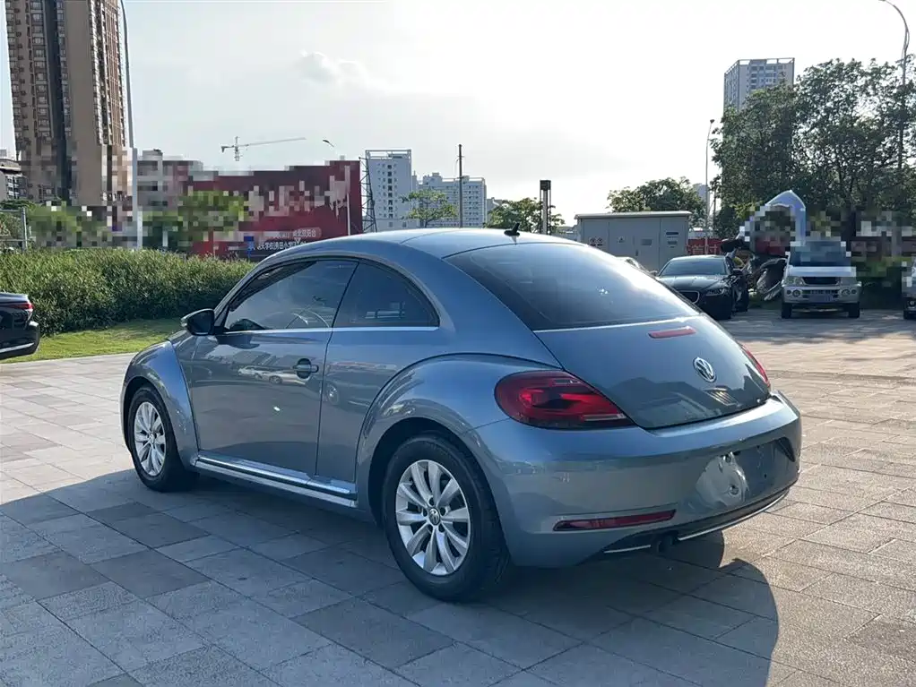 Volkswagen Beetle 2018 180TSI Easy Joy Edition фото 9