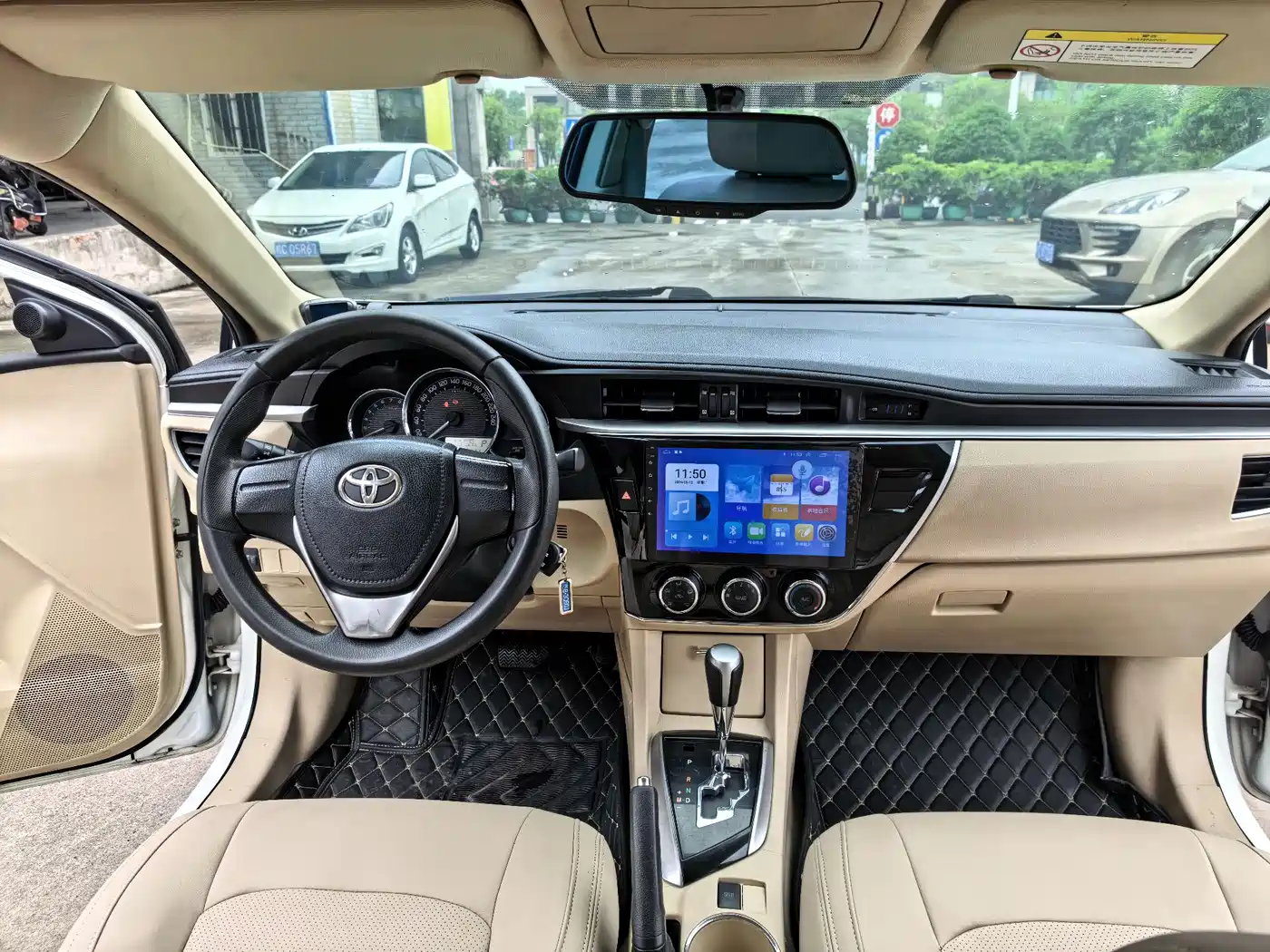 Toyota Corolla 2014 1.6L CVT GL фото 11