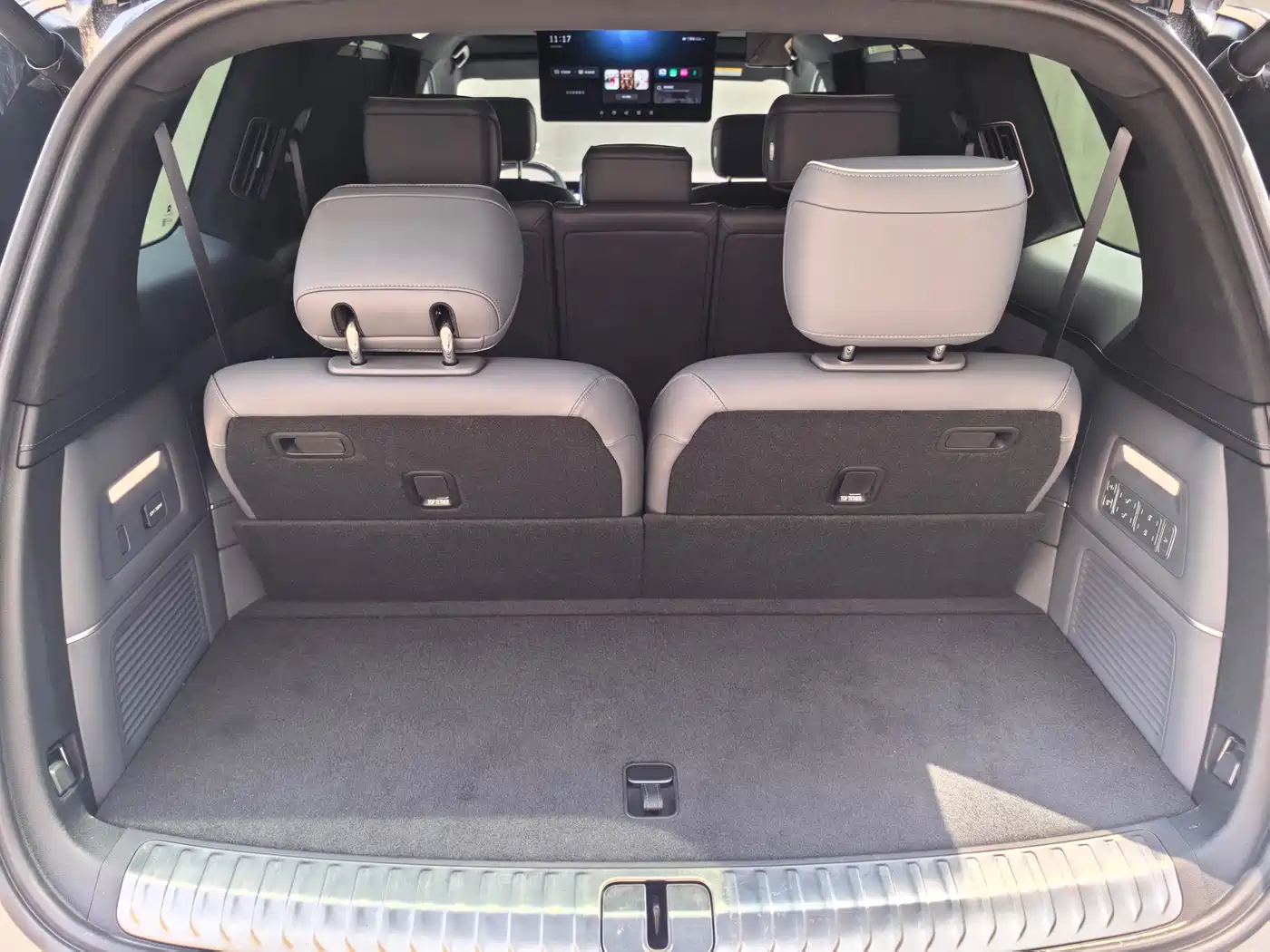 NIO ES8 2025 Base Model 7-Seater фото 37