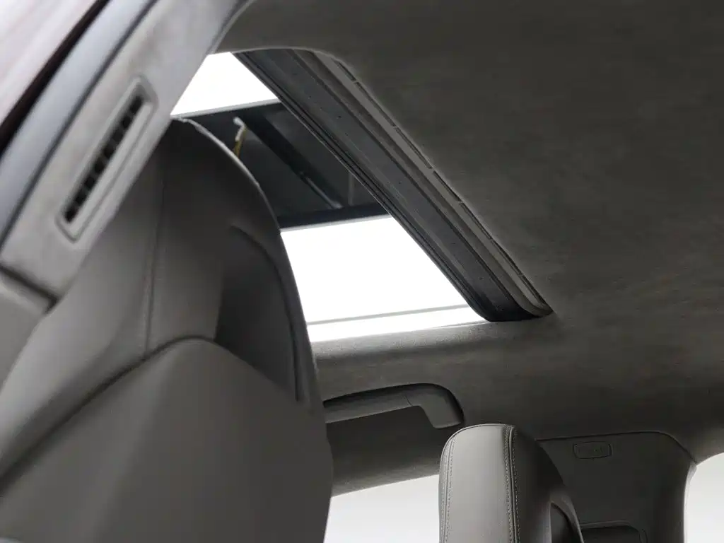 صورة 8 - Porsche Panamera