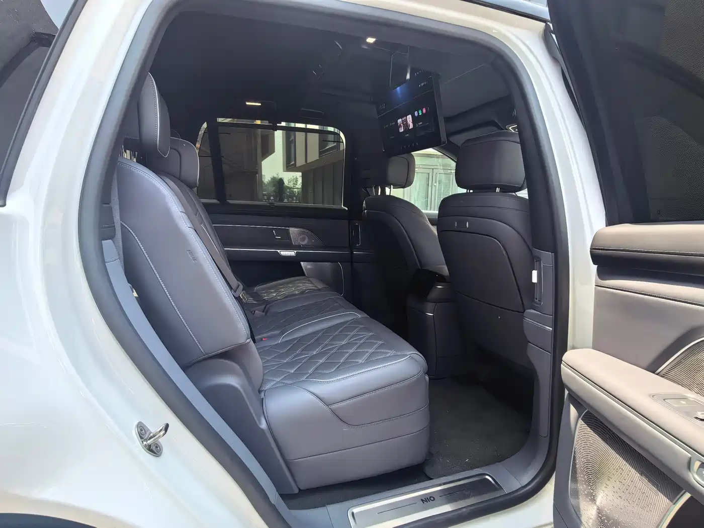 NIO ES8 2025 Base Model 7-Seater фото 36