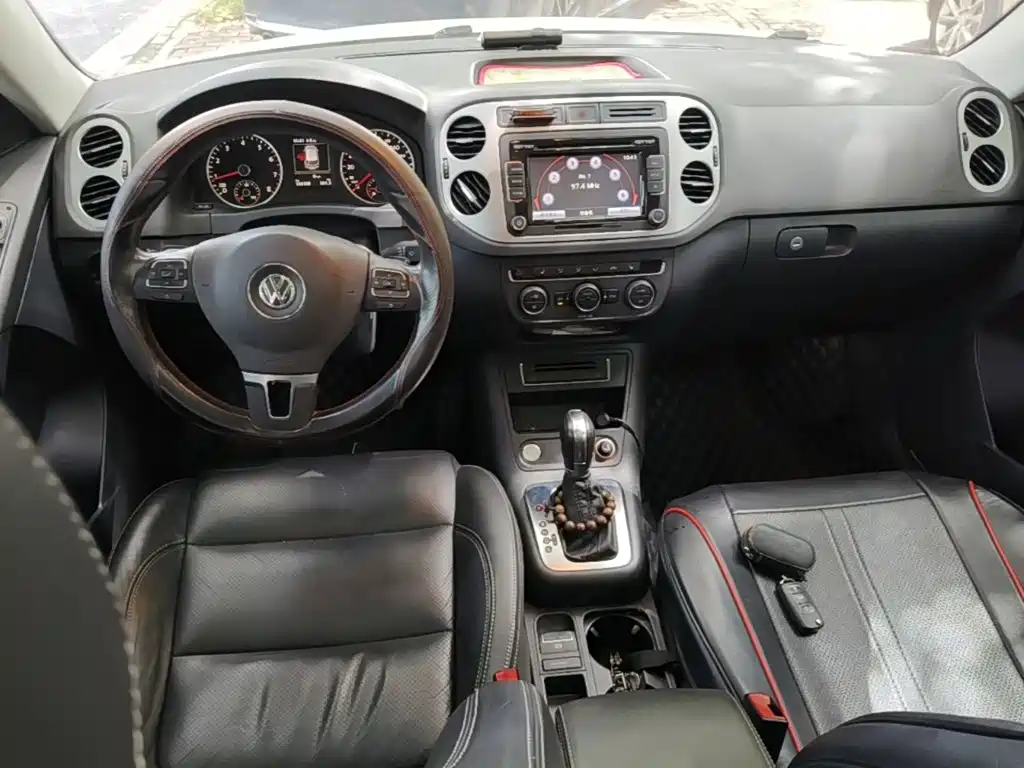 Фото 10 - Volkswagen Tiguan