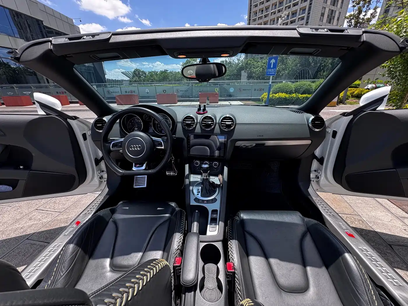 Audi TT 2013 TT Roadster 45 TFSI фото 15