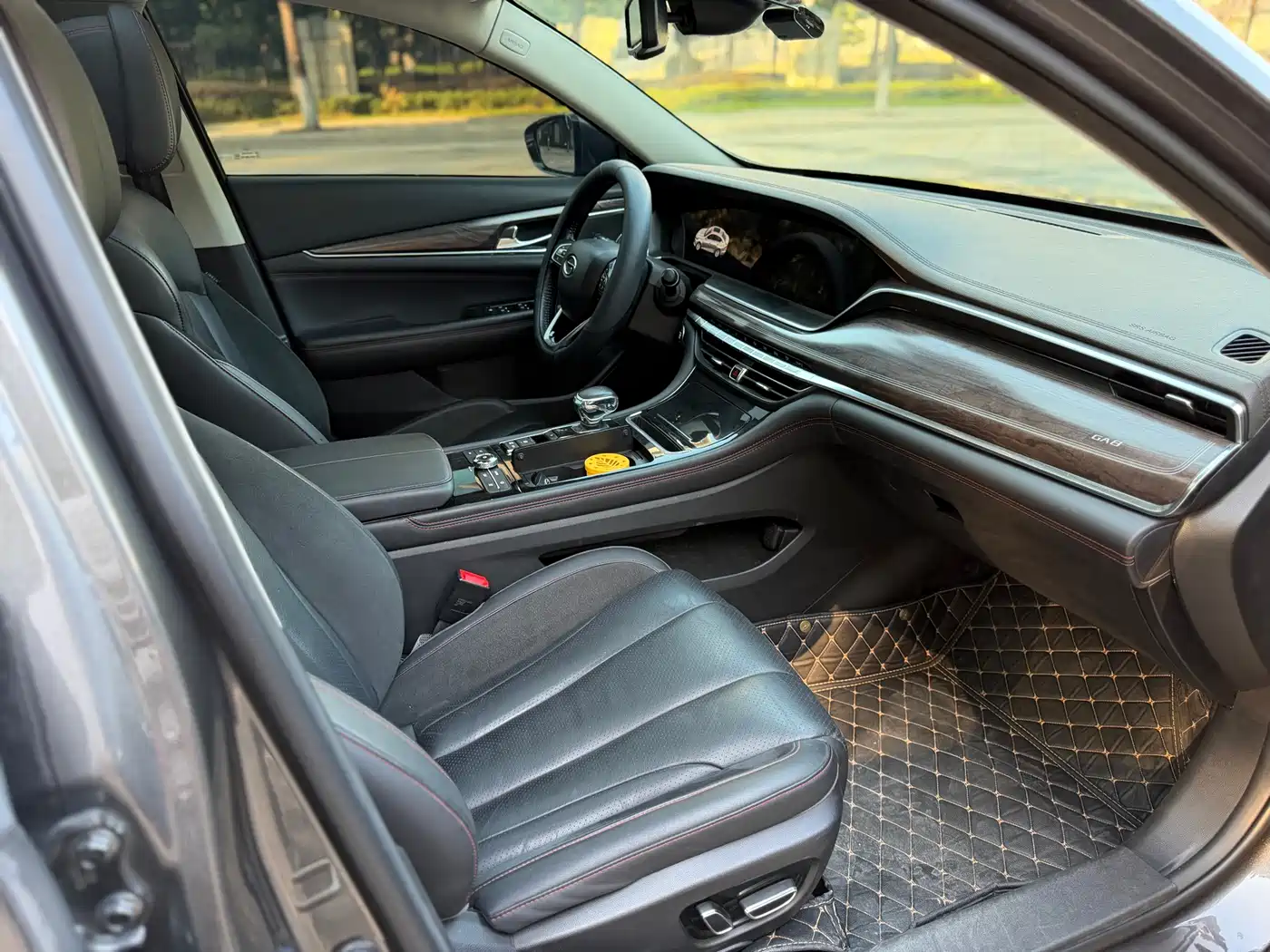 GAC Trumpchi Trumpchi GA8 2020 390T Prestige Edition фото 9
