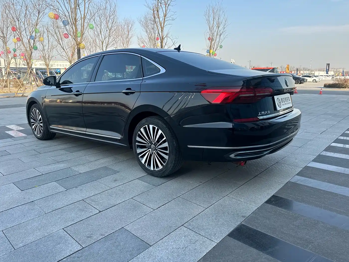 Volkswagen Passat 2021 Model 330TSI Luxury Edition фото 4
