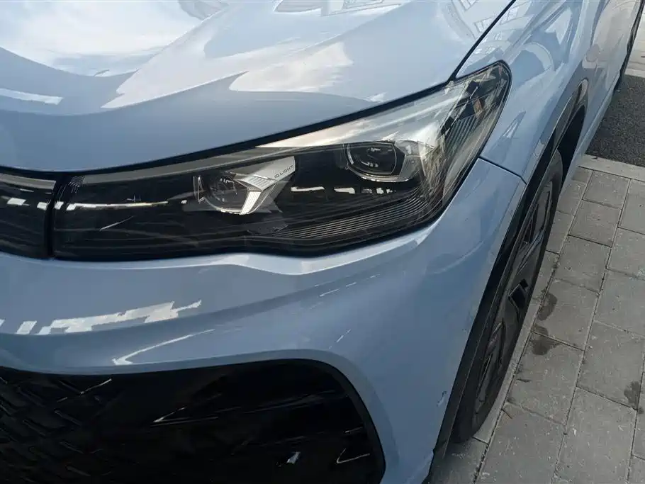 Volkswagen Tiguan L 2024 PRO 380TSI 4WD R-Line Premium Edition фото 5