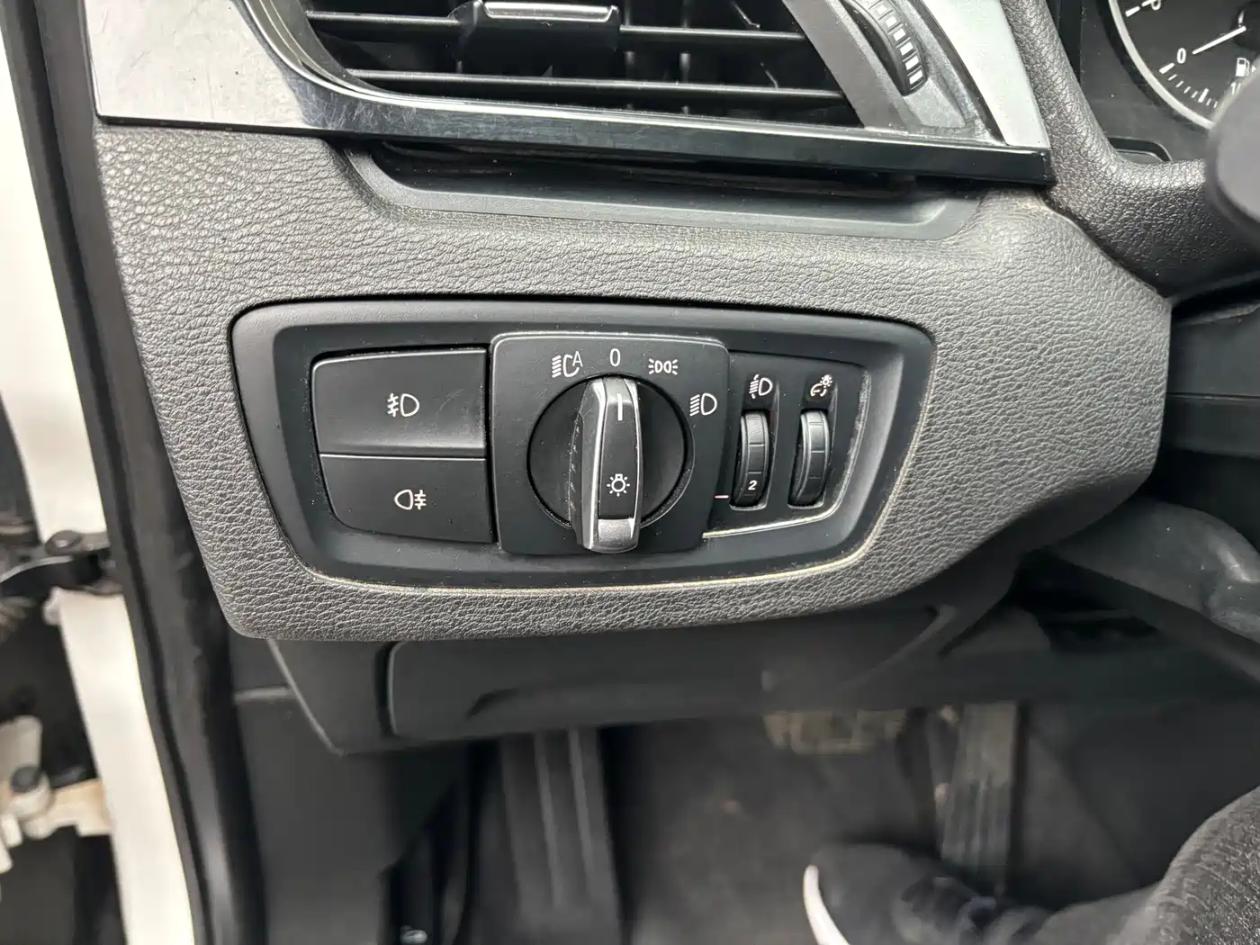 BMW X1 2018 sDrive18Li Fashion Model фото 10