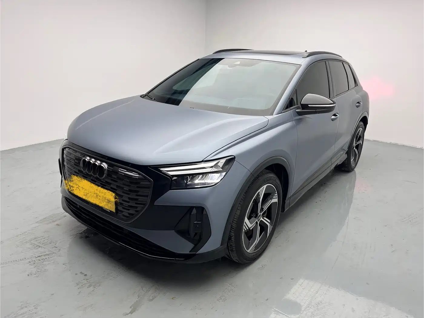 Audi Q4 e-tron 2022 40 e-tron First Edition