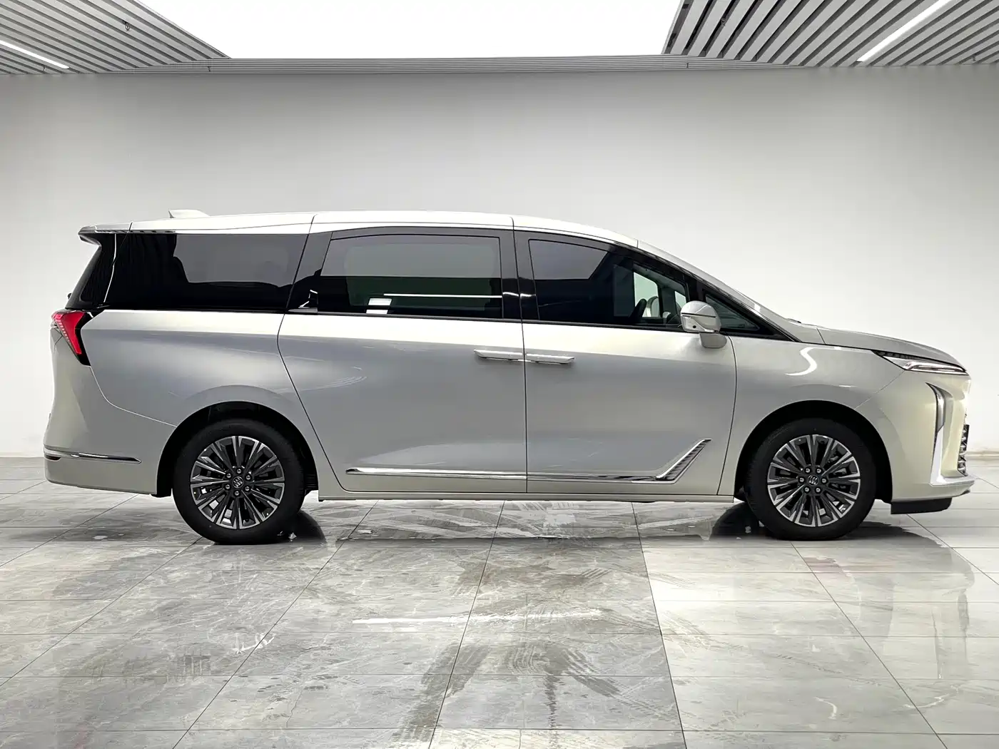 Buick GL8 2025 2025 Model Landglory Smart Edition