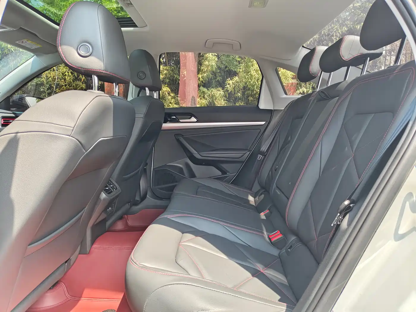 Volkswagen Lavida 2024 Model 300TSI DSG Starlight Leading Edition фото 23