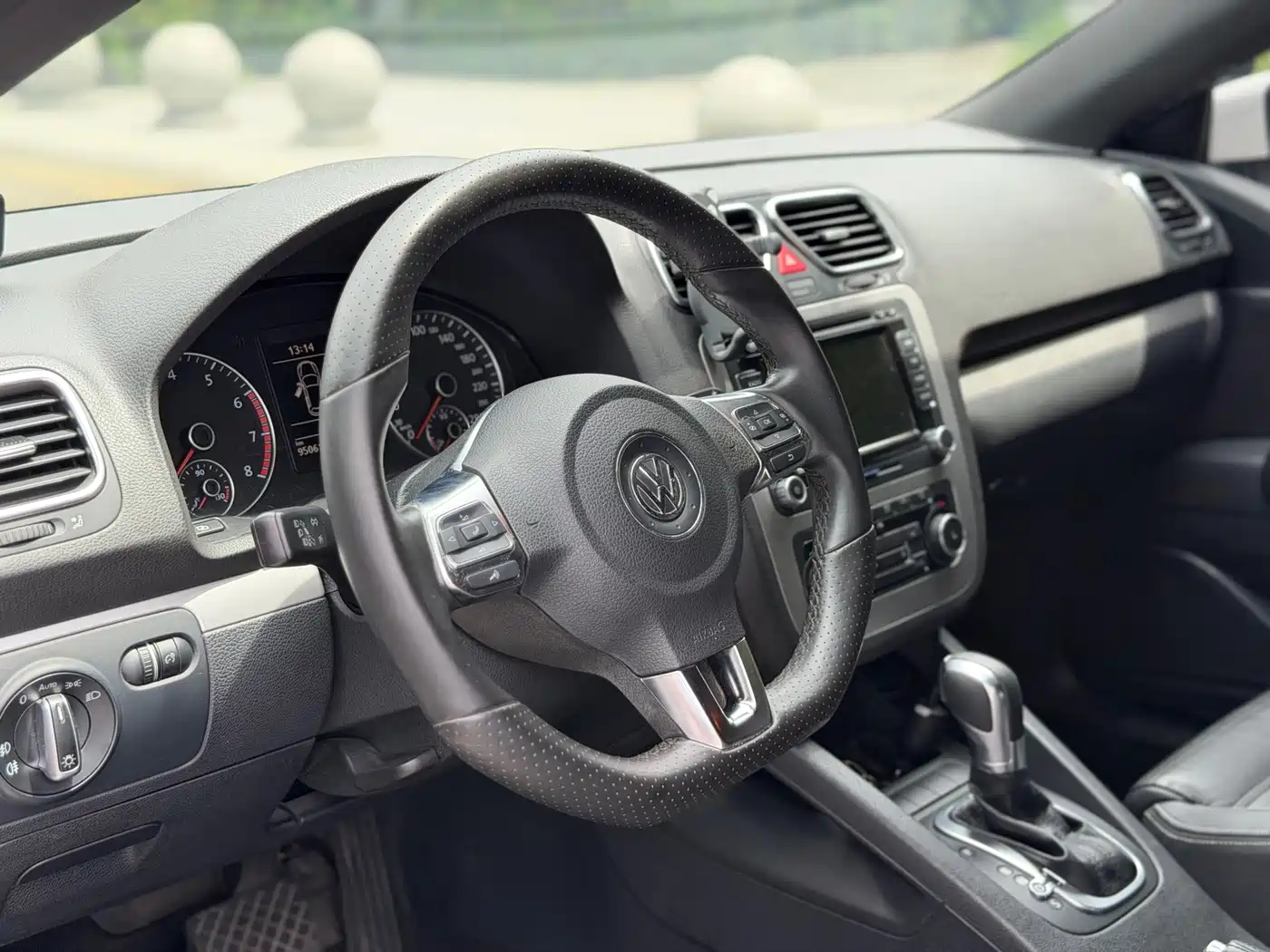 Volkswagen Scirocco 2011 2011 2.0TSI Luxury