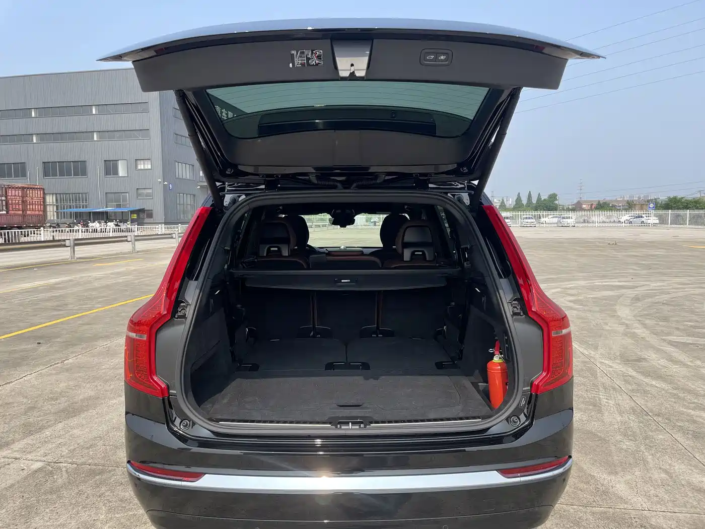 Volvo XC90 Plug-in Hybrid 2023 2024 T8 Premium Luxury 7-Seater
