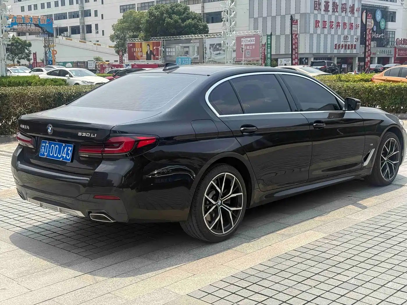 BMW 5 Series 2022 530Li Exclusive Luxury Package фото 8