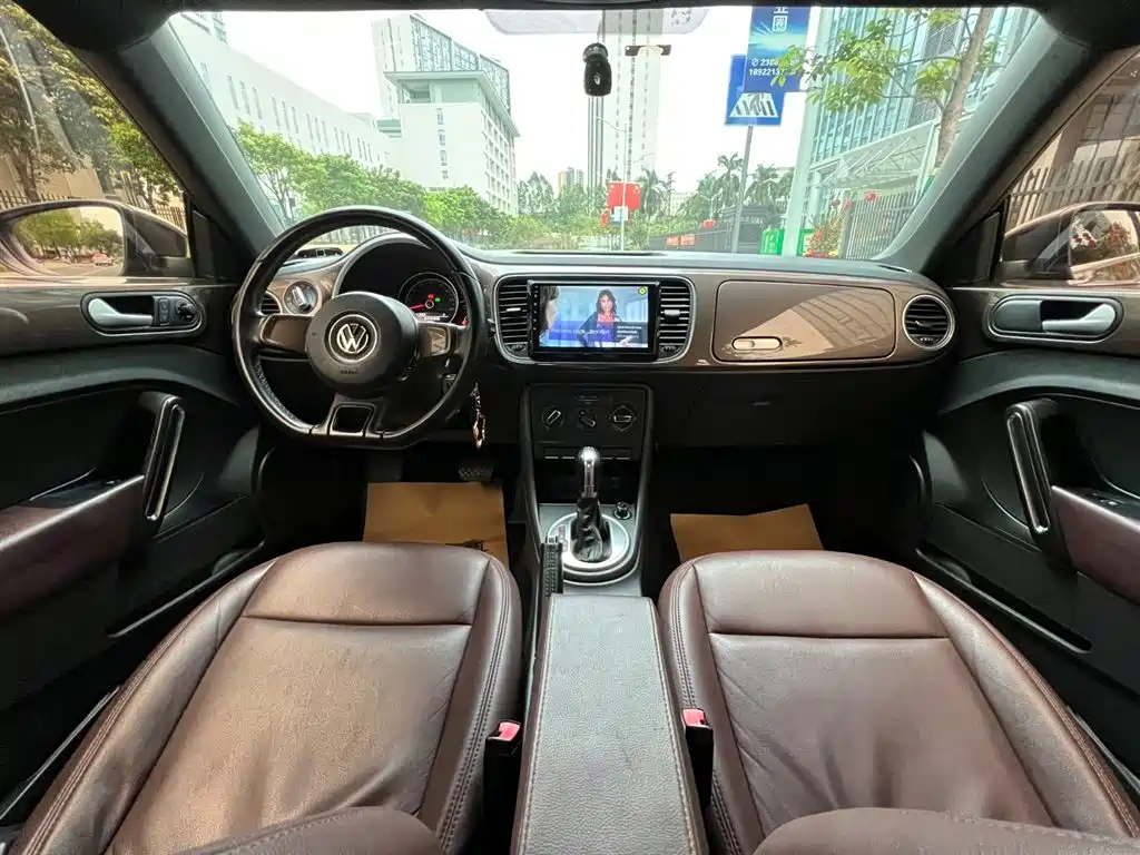 Volkswagen Beetle 2014 1.2TSI Fashion Edition фото 5