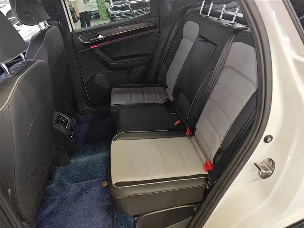 Volkswagen Tayron X 2020 380TSI 4WD Premium Smart Connect фото 17