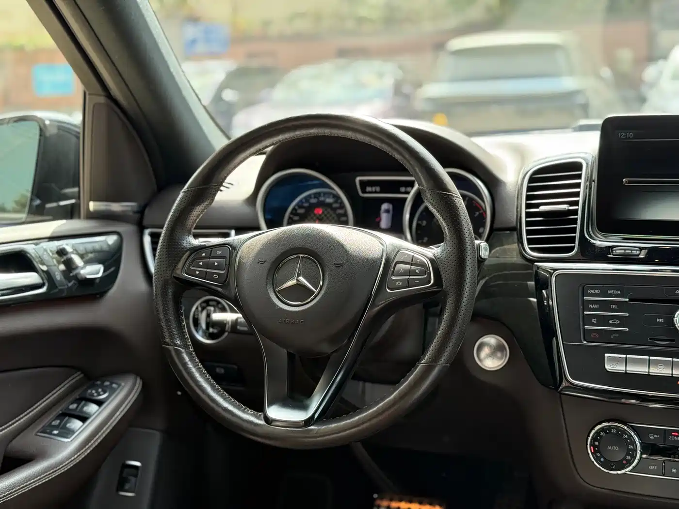 Mercedes-Benz GLE AMG 2017 AMG GLE 43 4MATIC фото 18