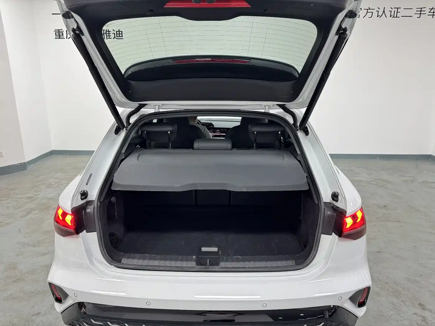 Audi A3 2025 Sportback 35TFSI Flying Premium фото 16