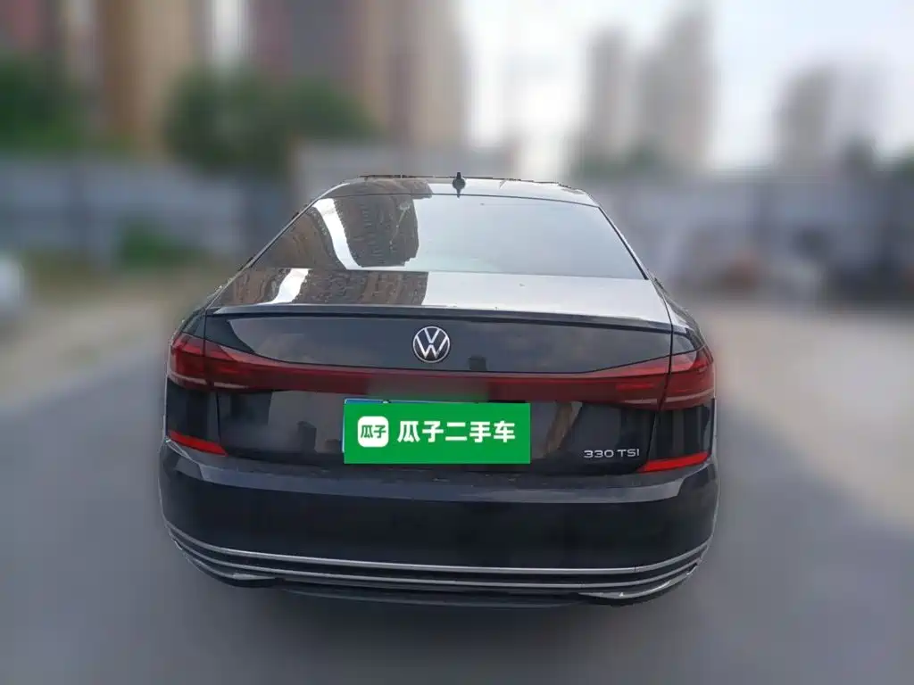 صورة 3 - Volkswagen Passat