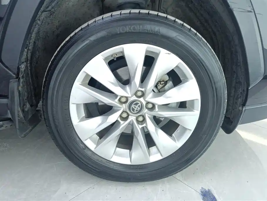 Toyota Wildlander 2022 Facelift 2.0L CVT 2WD Leading Edition фото 6