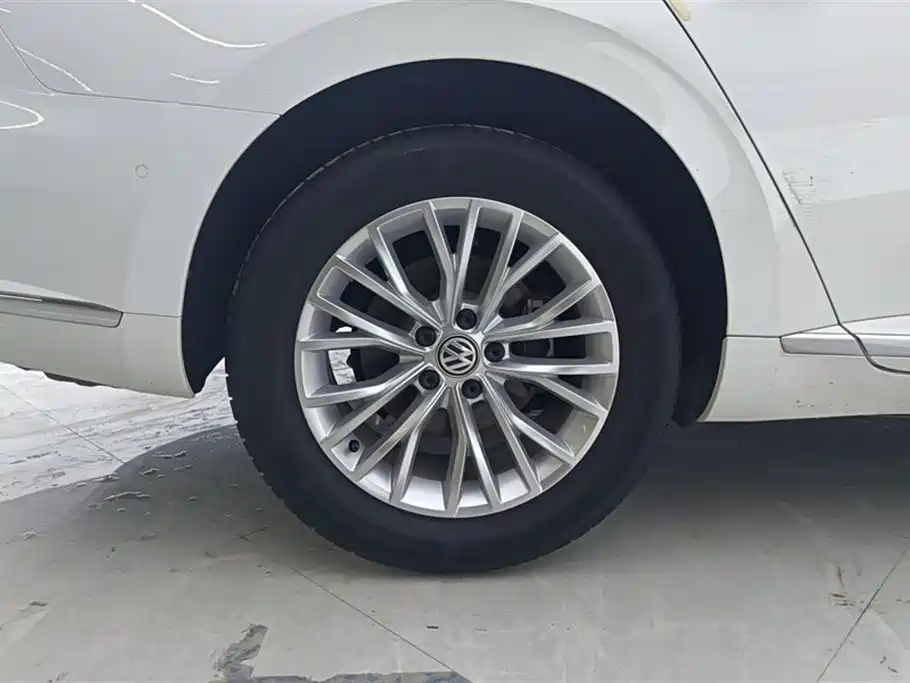 Volkswagen FAW-Volkswagen CC 2019 330TSI Charming Appearance (China V) фото 6