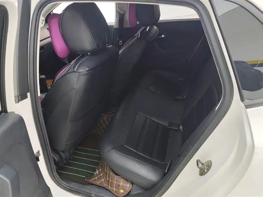Volkswagen Polo 2016 1.4L Manual Trend фото 11