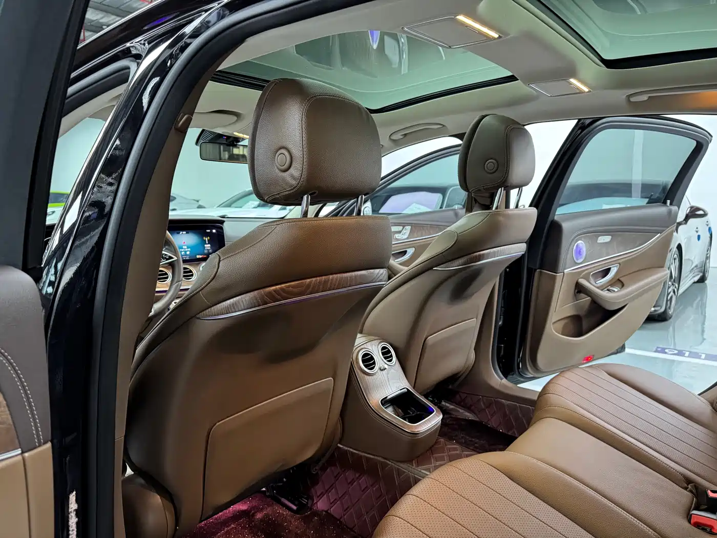 MERCEDES-BENZ E CLASS