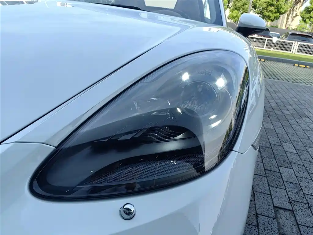 Porsche 718 2022 Boxster 2.0T фото 15