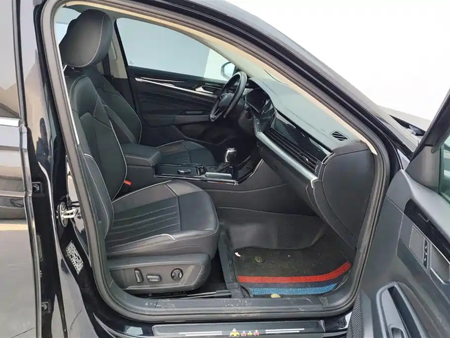 Volkswagen Passat 2023 Facelift 330TSI Starlight Elite Edition фото 8