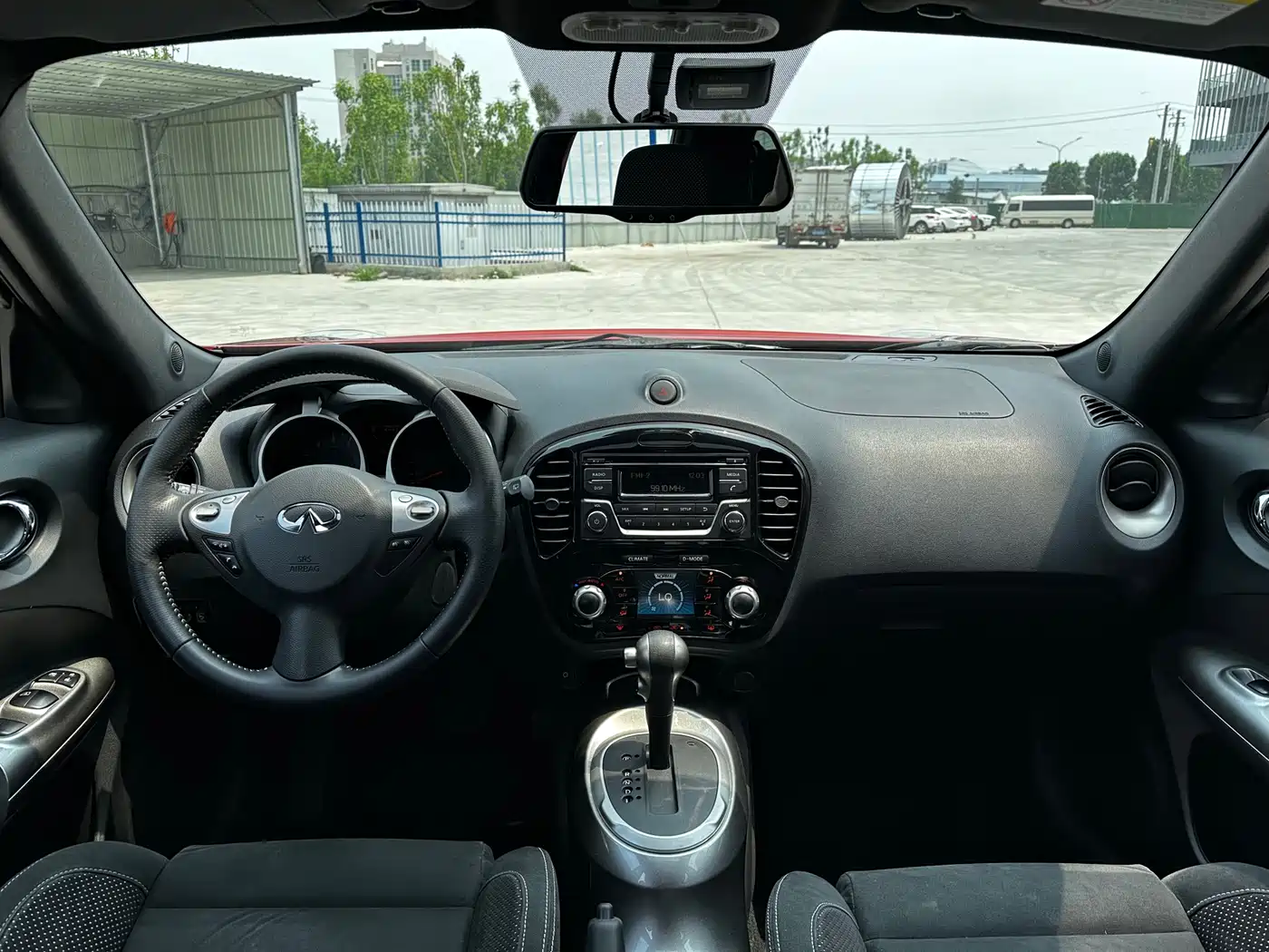 Infiniti ESQ 2018 2014 1.6L Free Edition