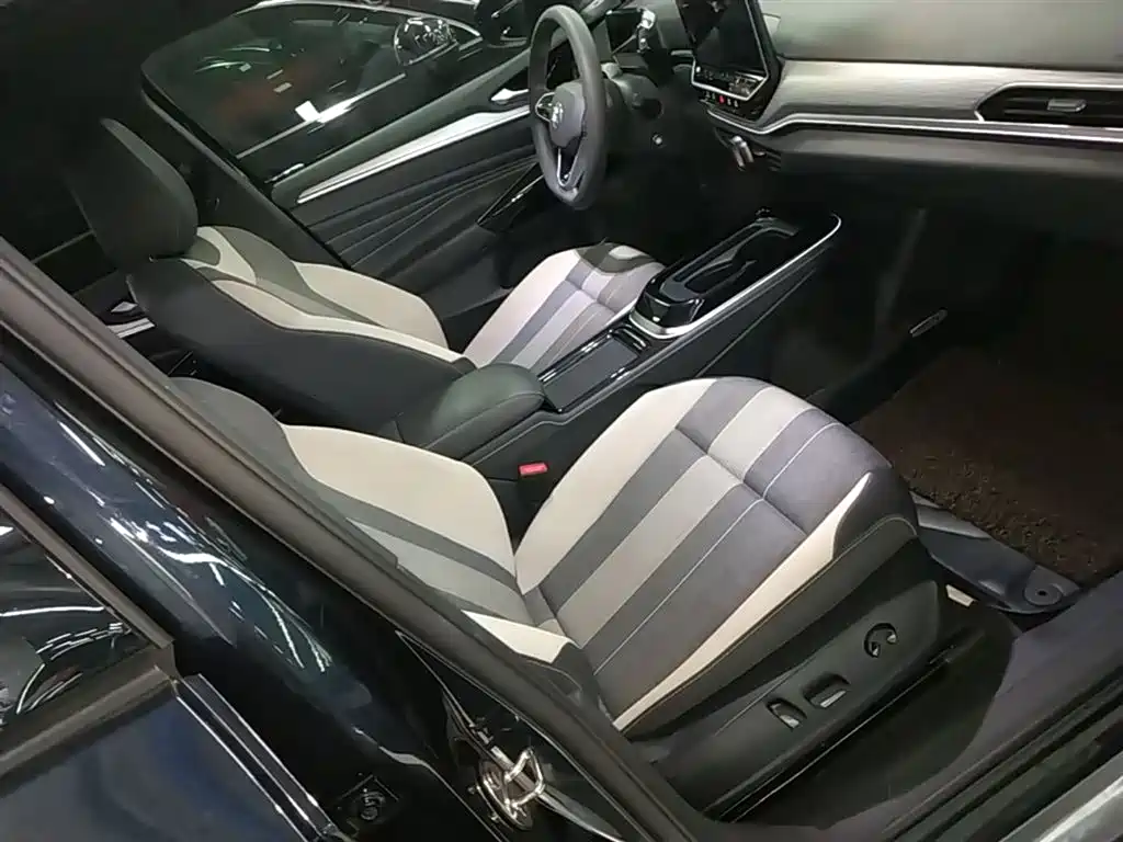 Volkswagen ID.4 CROZZ 2024 Pure Limited Edition фото 25