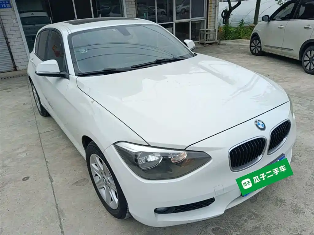 BMW 1 Series (Import) 2013 Facelift 116i Leading Model фото 4