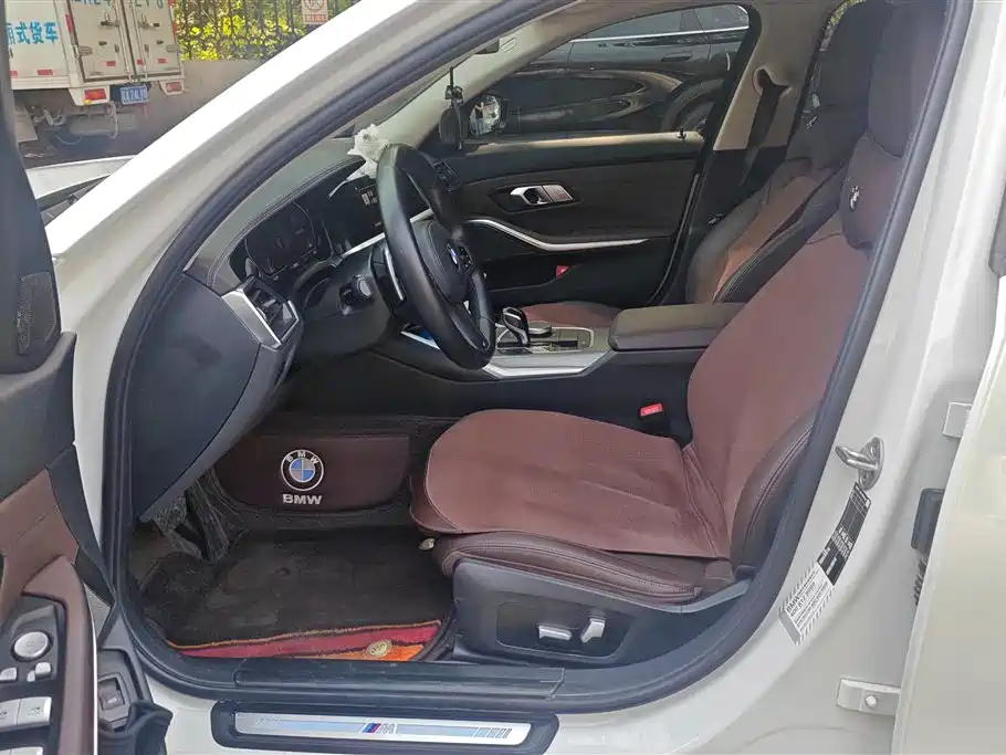 BMW 3 Series 2022 325Li M Sport Shadow Edition фото 9