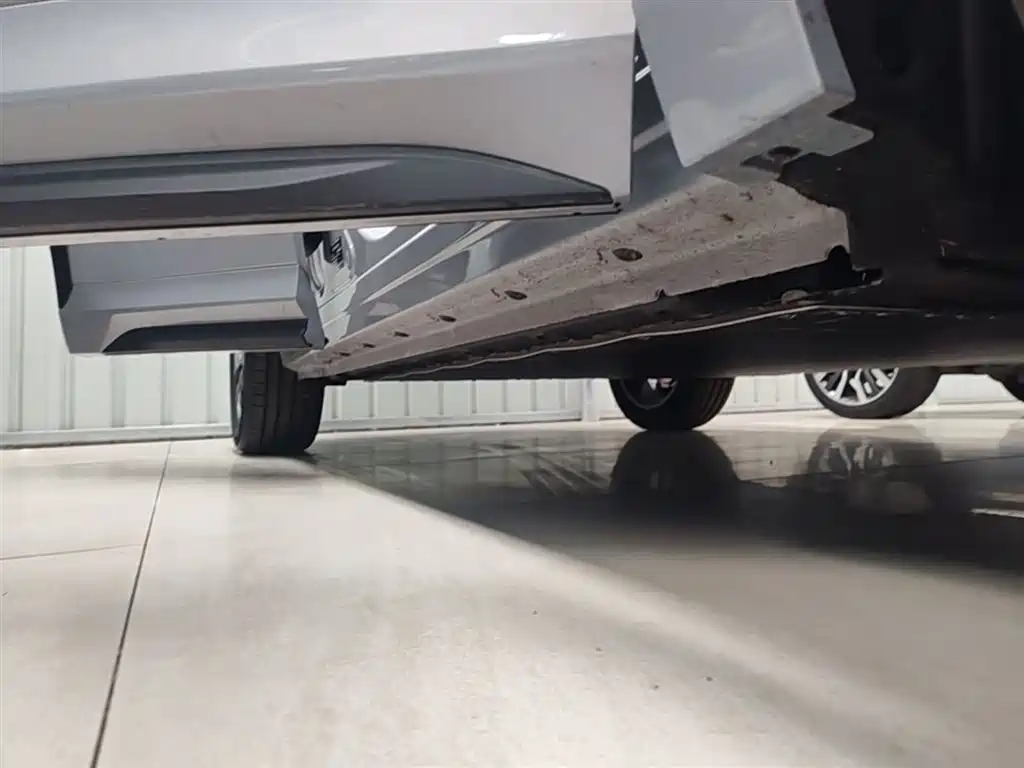 Geely Galaxy Galaxy E5 2026 530km Voyager Edition фото 21