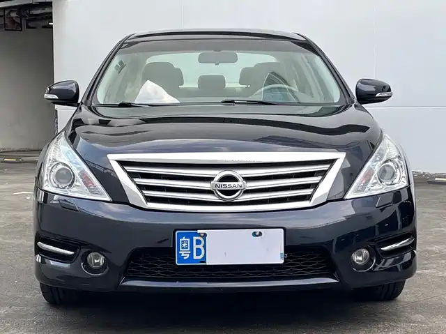Nissan Teana 2011 2.5L XL Glory Edition — фото 2
