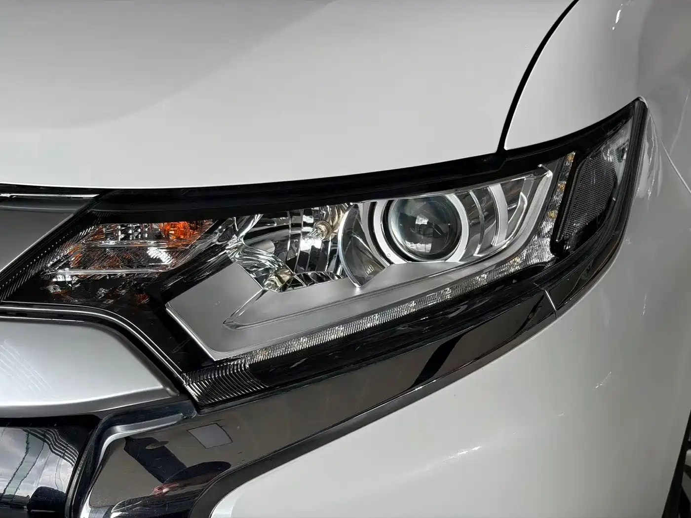 Mitsubishi Outlander 2022 2021 2.0L FWD Comfort Edition 5-seater
