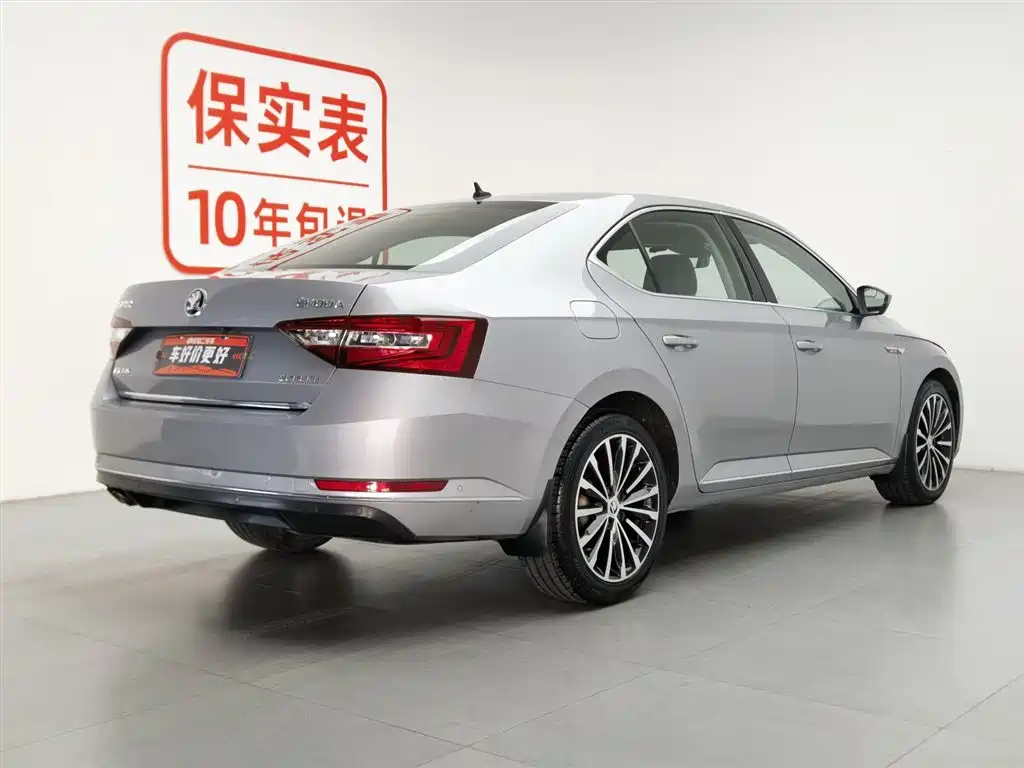 Škoda Superb 2016 TSI330 DSG Smart Edition фото 2