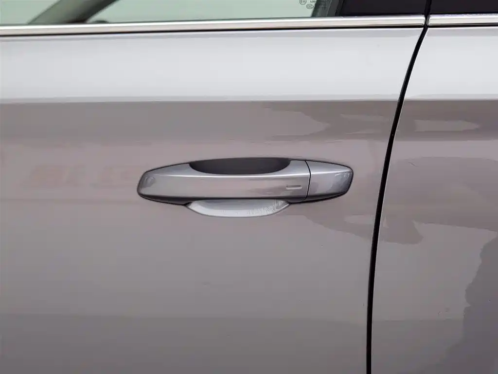 Škoda Superb 2016 TSI330 DSG Smart Edition фото 18