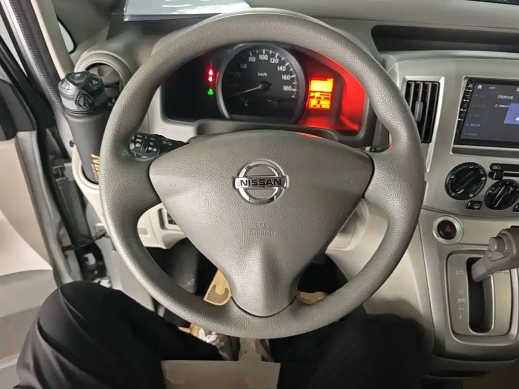 Nissan NV200 2018 2018 1.6L CVT Luxury Model