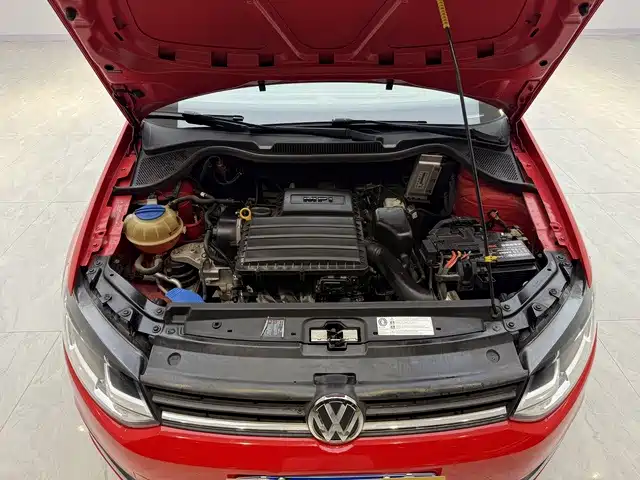 Фото 15 - Volkswagen Polo